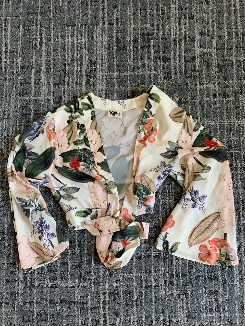 Show Me Your MuMu Floral Tie-Front Women’s Top - White with Multicolor Print
